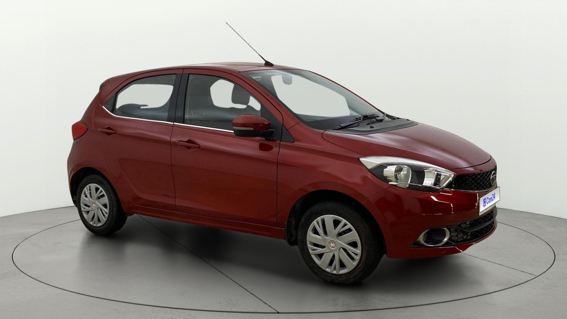 View 2017 Tata Tiago Revotorq XB Image 21 Used 2017 Tata Tiago Revotorq XB Image 21