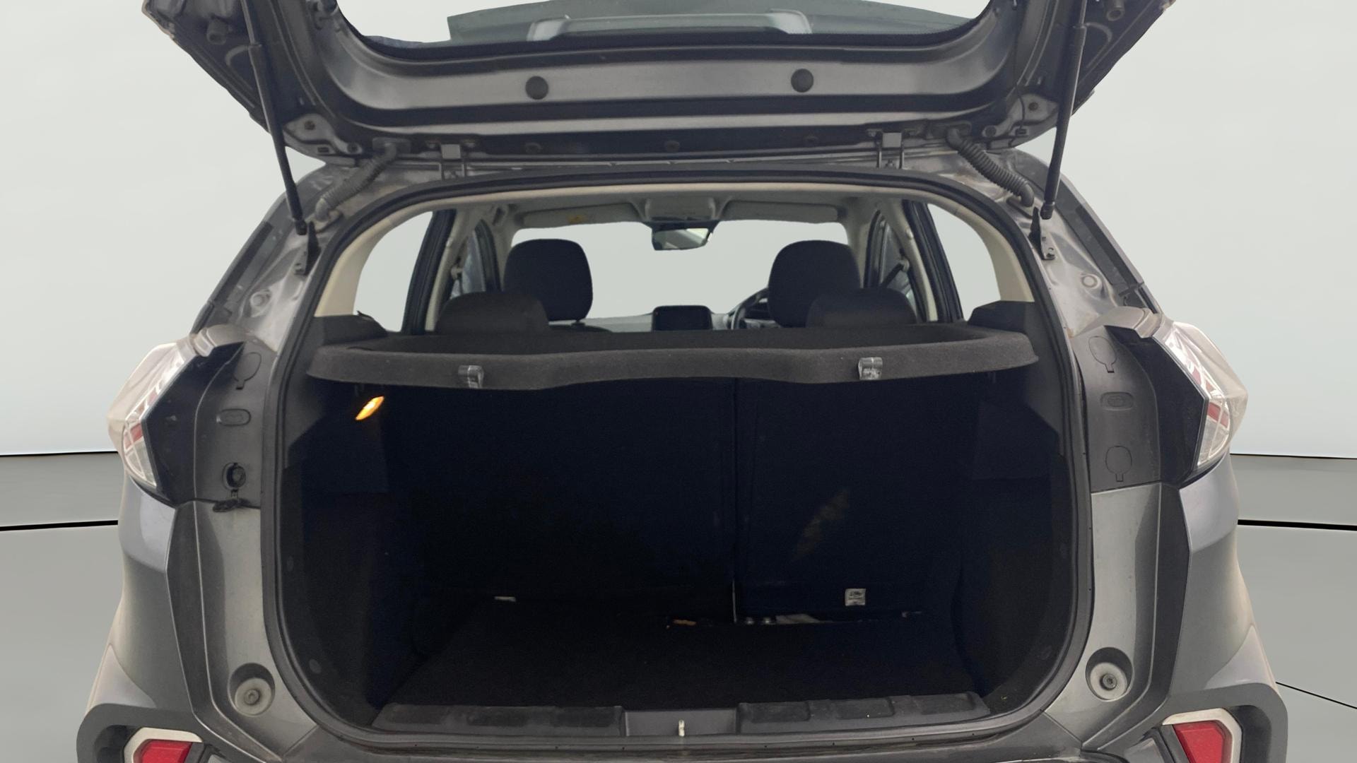 View 2021 Tata Nexon Revotorq XZA Plus (O) AMT Image 42 Used 2021 Tata Nexon Revotorq XZA Plus (O) AMT Image 42