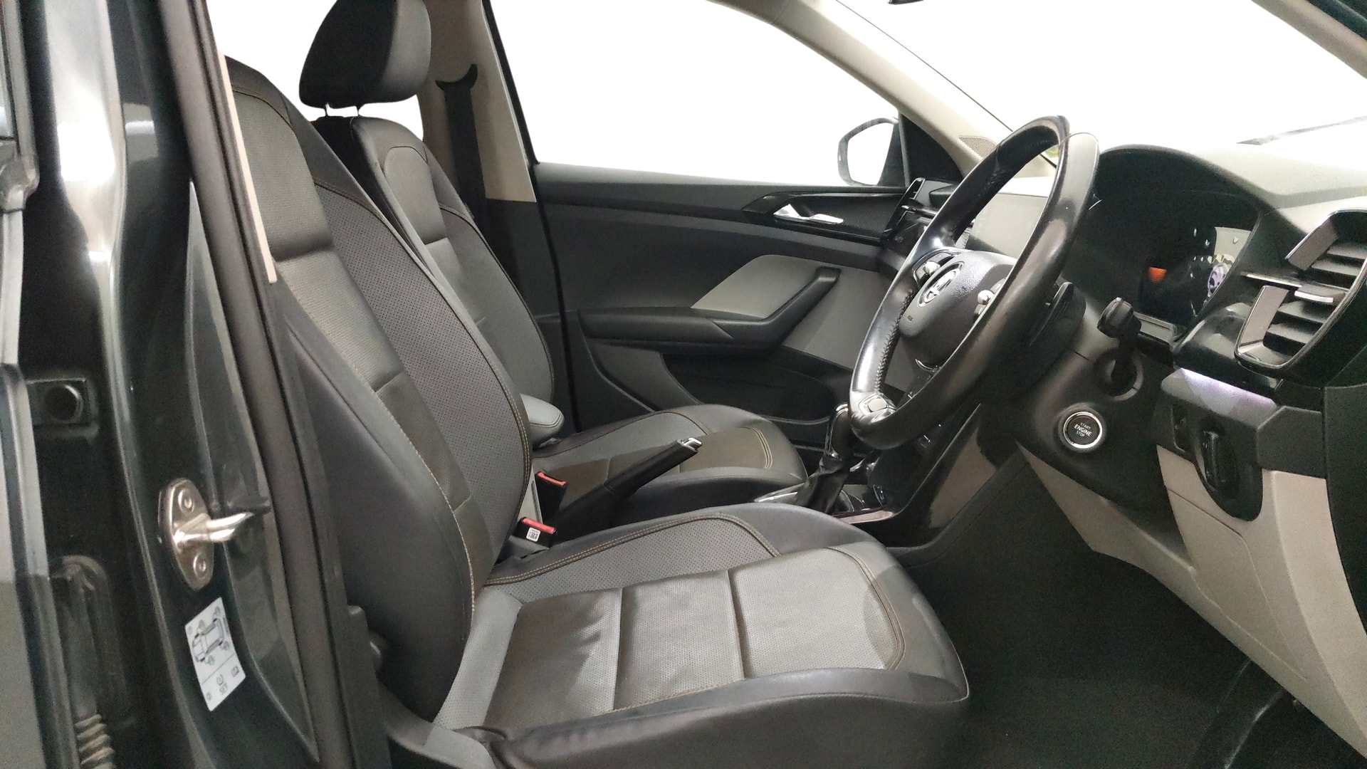 View 2023 Skoda Kushaq Style 1.0 TSI AT Image 28 Used 2023 Skoda Kushaq Style 1.0 TSI AT Image 28