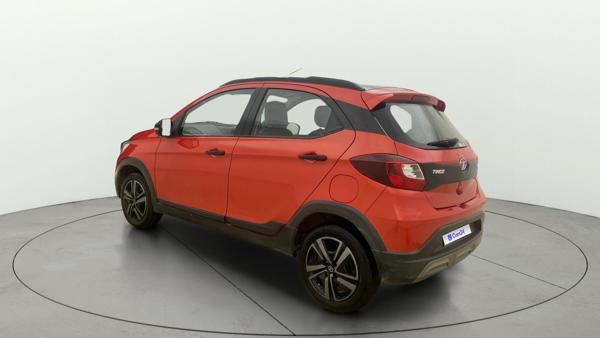 View 2023 Tata Tiago NRG XZ Revotron AMT Image 2 Used 2023 Tata Tiago NRG XZ Revotron AMT Image 2