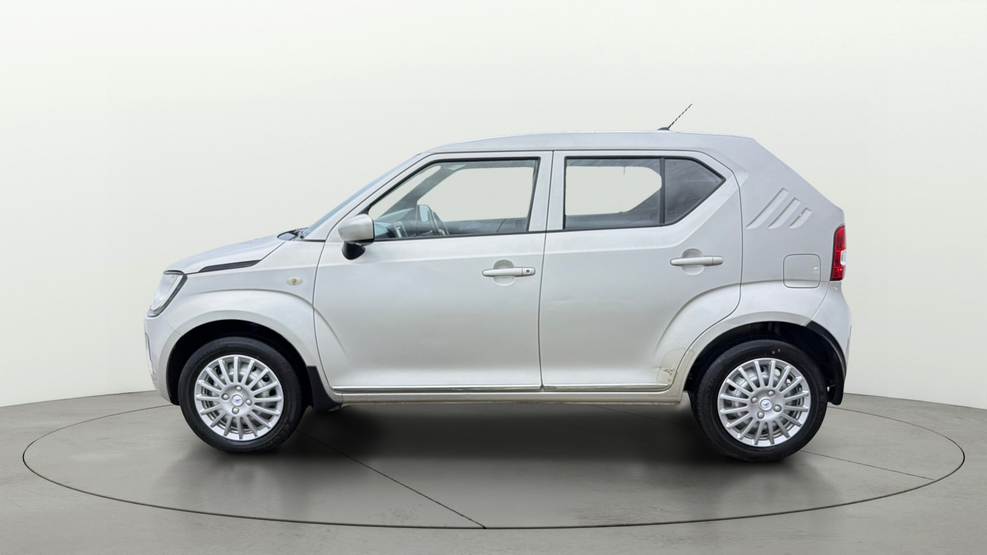 View 2021 Maruti Suzuki 1000 Base Variant Image 25 Used 2021 Maruti Suzuki 1000 Base Variant Image 25