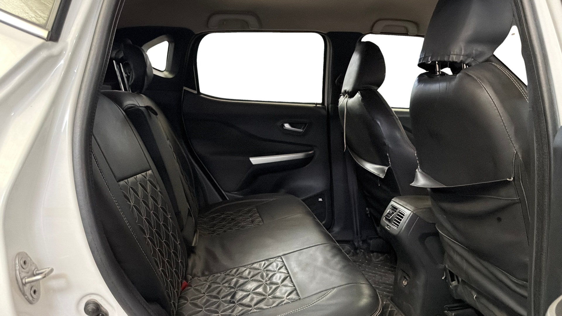 View 2021 Nissan Magnite XV Premium Image 30 Used 2021 Nissan Magnite XV Premium Image 30