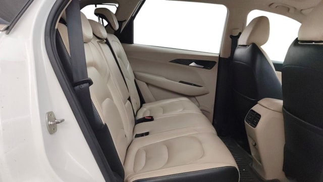 View MG Hector Image 31 Used MG Hector Image 31