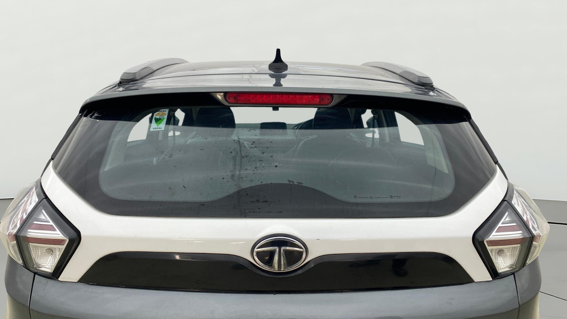 View 2022 Tata Nexon Revotron XE Image 4 Used 2022 Tata Nexon Revotron XE Image 4