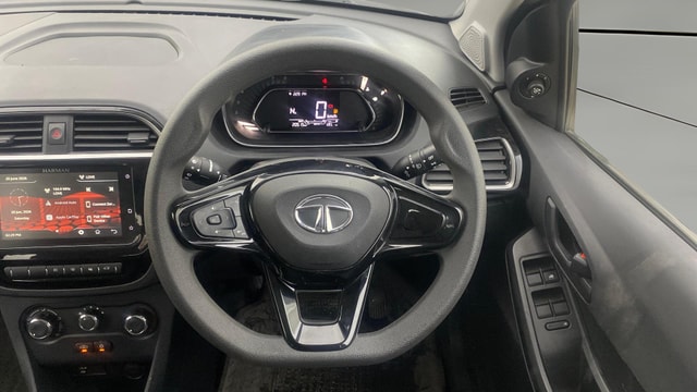 View Tata Tiago NRG Image 12 Used Tata Tiago NRG Image 12