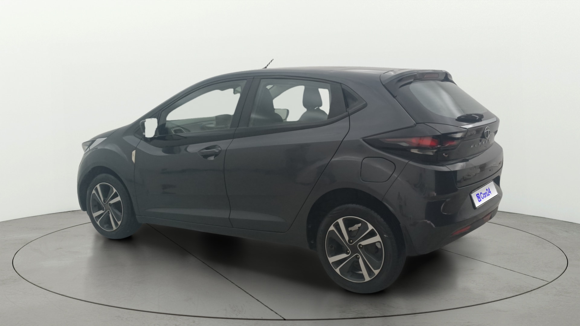 View 2021 Tata Altroz XZ Plus TC Petrol Image 2 Used 2021 Tata Altroz XZ Plus TC Petrol Image 2