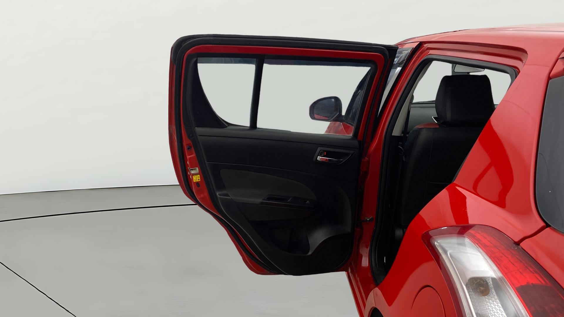 View 2017 Maruti Suzuki 1000 Base Variant Image 22 Used 2017 Maruti Suzuki 1000 Base Variant Image 22