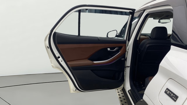 View Hyundai Alcazar Image 16 Used Hyundai Alcazar Image 16