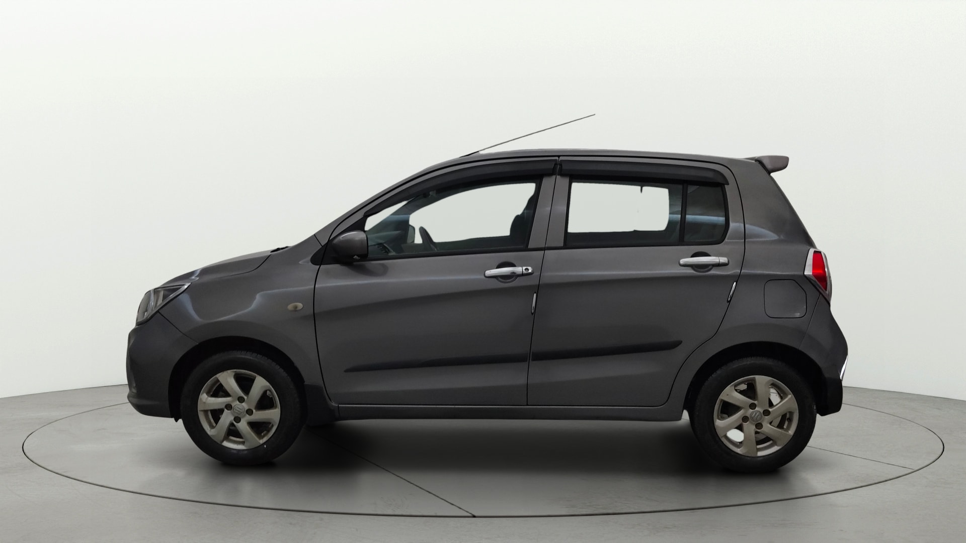 View 2019 Maruti Suzuki 1000 Base Variant Image 5 Used 2019 Maruti Suzuki 1000 Base Variant Image 5