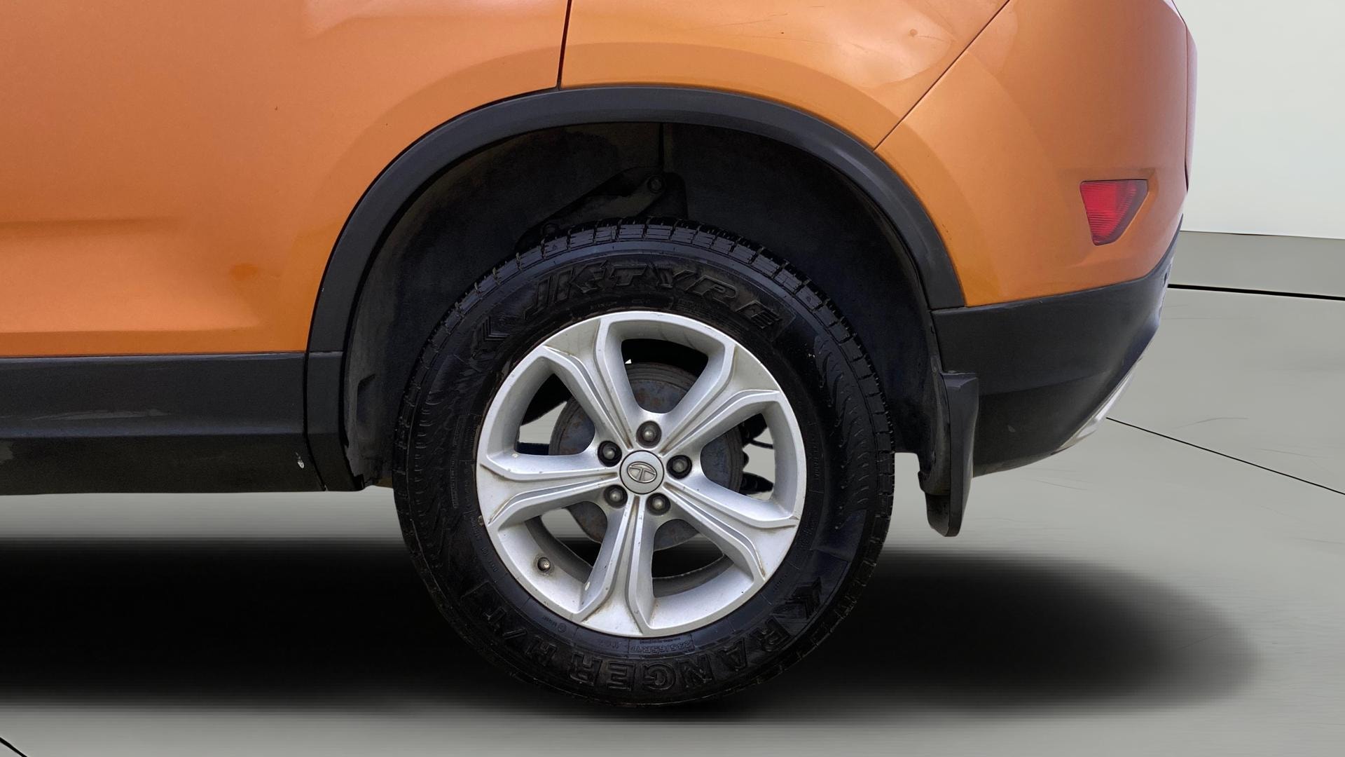 View 2019 Tata Harrier XE Image 11 Used 2019 Tata Harrier XE Image 11