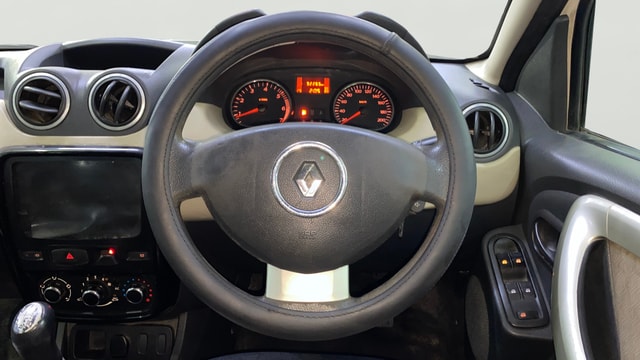 View Renault Duster Image 14 Used Renault Duster Image 14