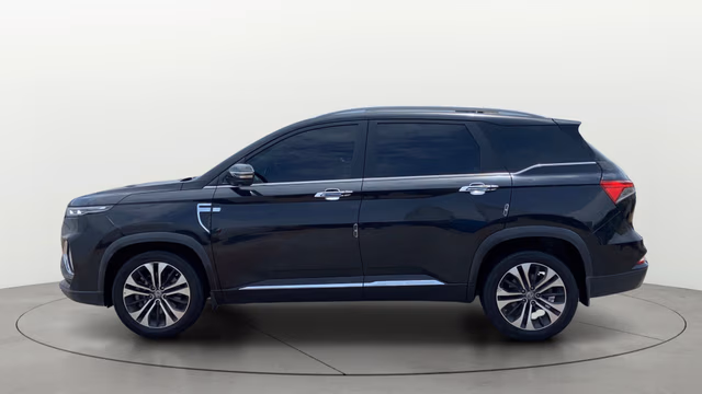 View MG Hector Plus Image 28 Used MG Hector Plus Image 28