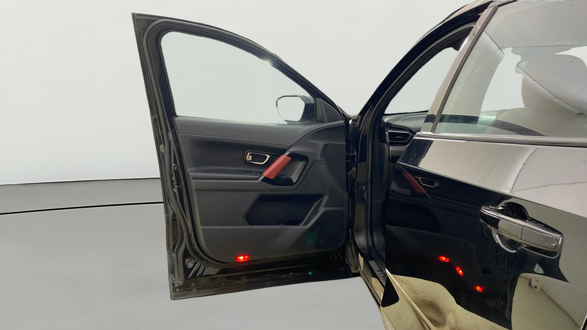 View 2023 Tata Harrier XE Image 38 Used 2023 Tata Harrier XE Image 38