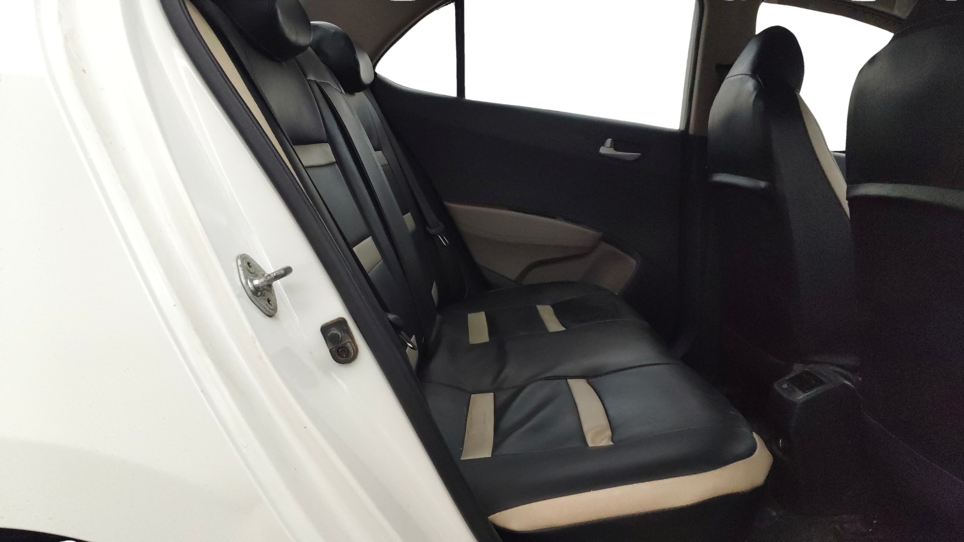 View 2017 Hyundai Xcent S Petrol Image 29 Used 2017 Hyundai Xcent S Petrol Image 29