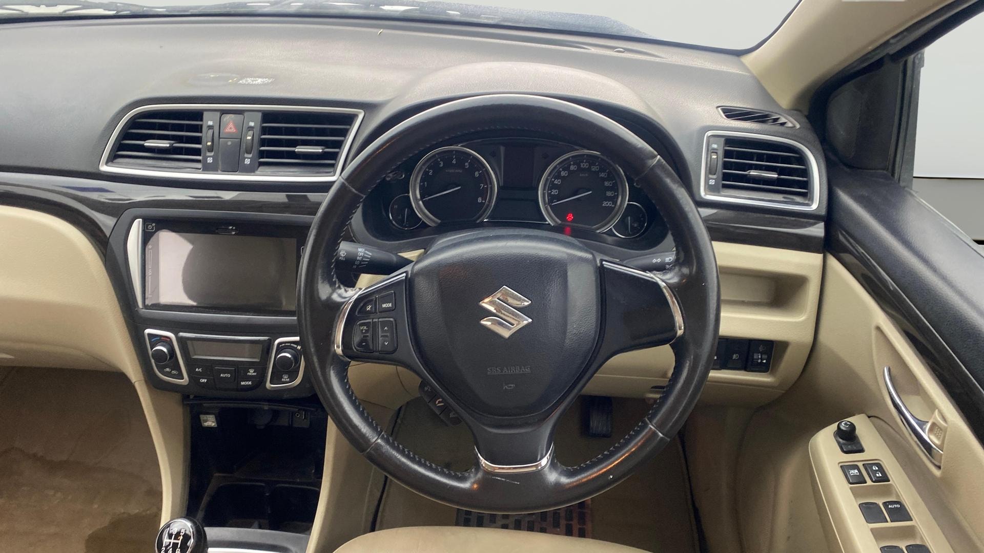 View 2018 Maruti Suzuki 1000 Base Variant Image 20 Used 2018 Maruti Suzuki 1000 Base Variant Image 20