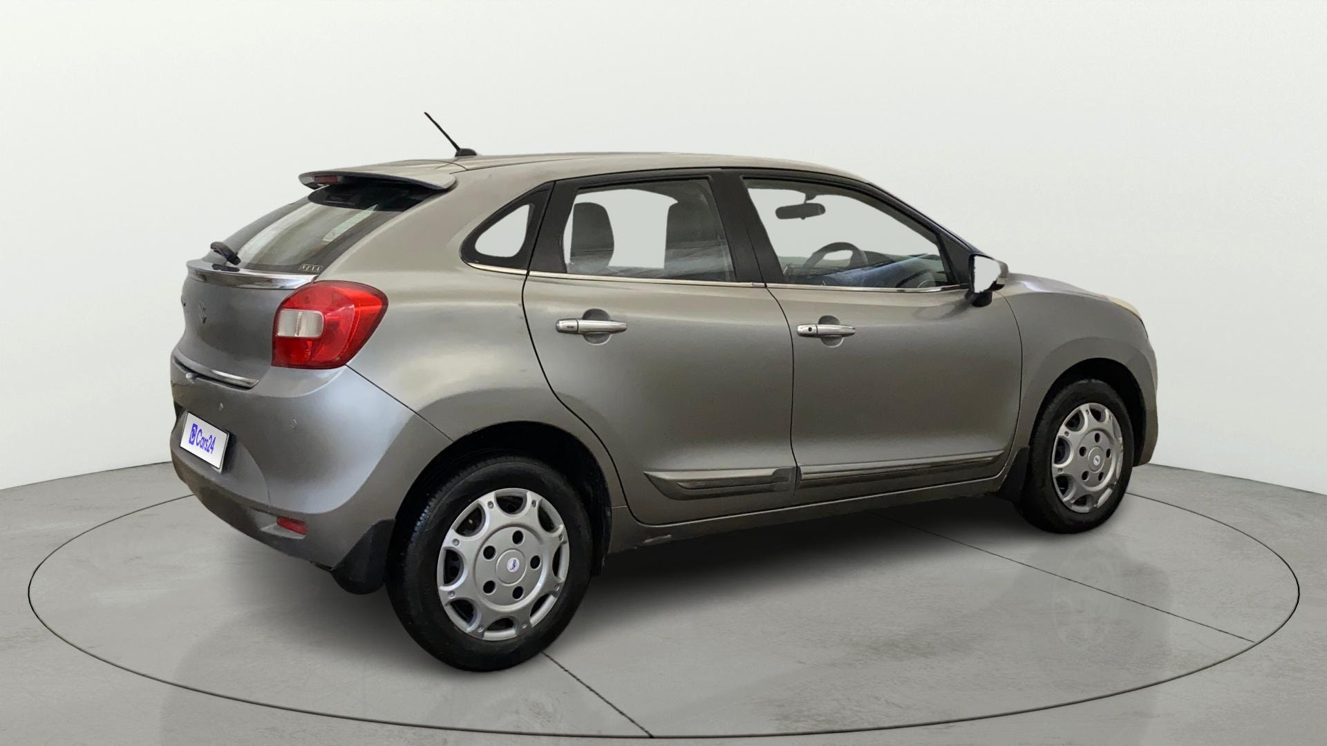 View 2017 Maruti Suzuki 1000 Base Variant Image 42 Used 2017 Maruti Suzuki 1000 Base Variant Image 42
