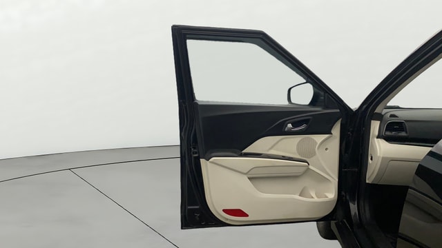 View Mahindra XUV 3XO Image 39 Used Mahindra XUV 3XO Image 39