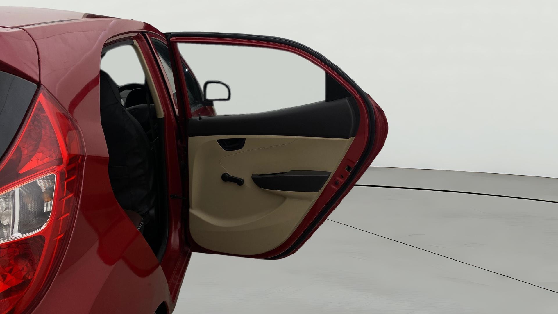 View 2015 Hyundai EON Era Plus Image 7 Used 2015 Hyundai EON Era Plus Image 7