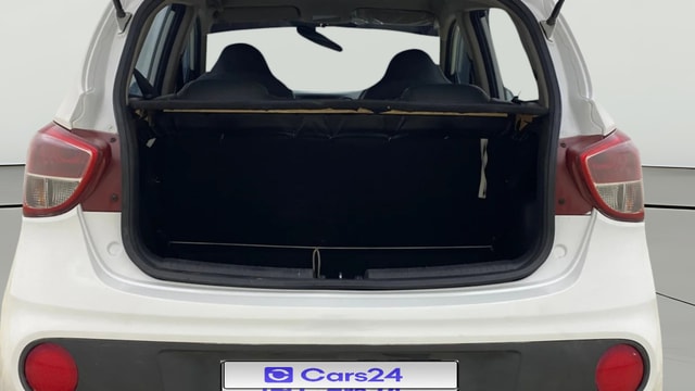 View Hyundai Grand i10 Image 36 Used Hyundai Grand i10 Image 36