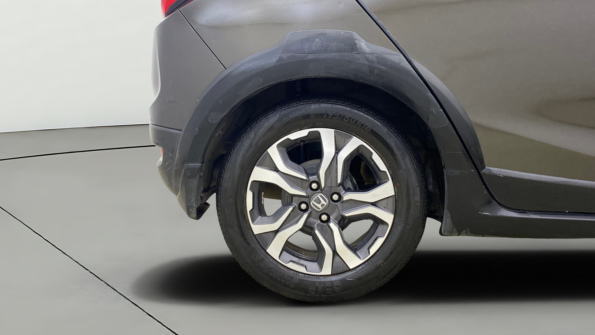 View 2017 Honda WR-V S MT Diesel Edge Edition Image 24 Used 2017 Honda WR-V S MT Diesel Edge Edition Image 24