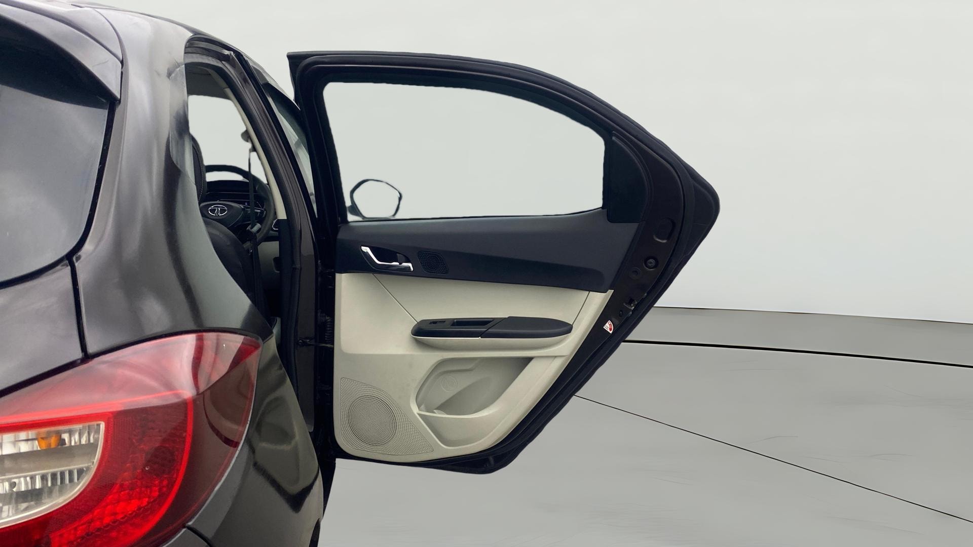 Used 2022 Tata Tiago Used 2022 Tata Tiago