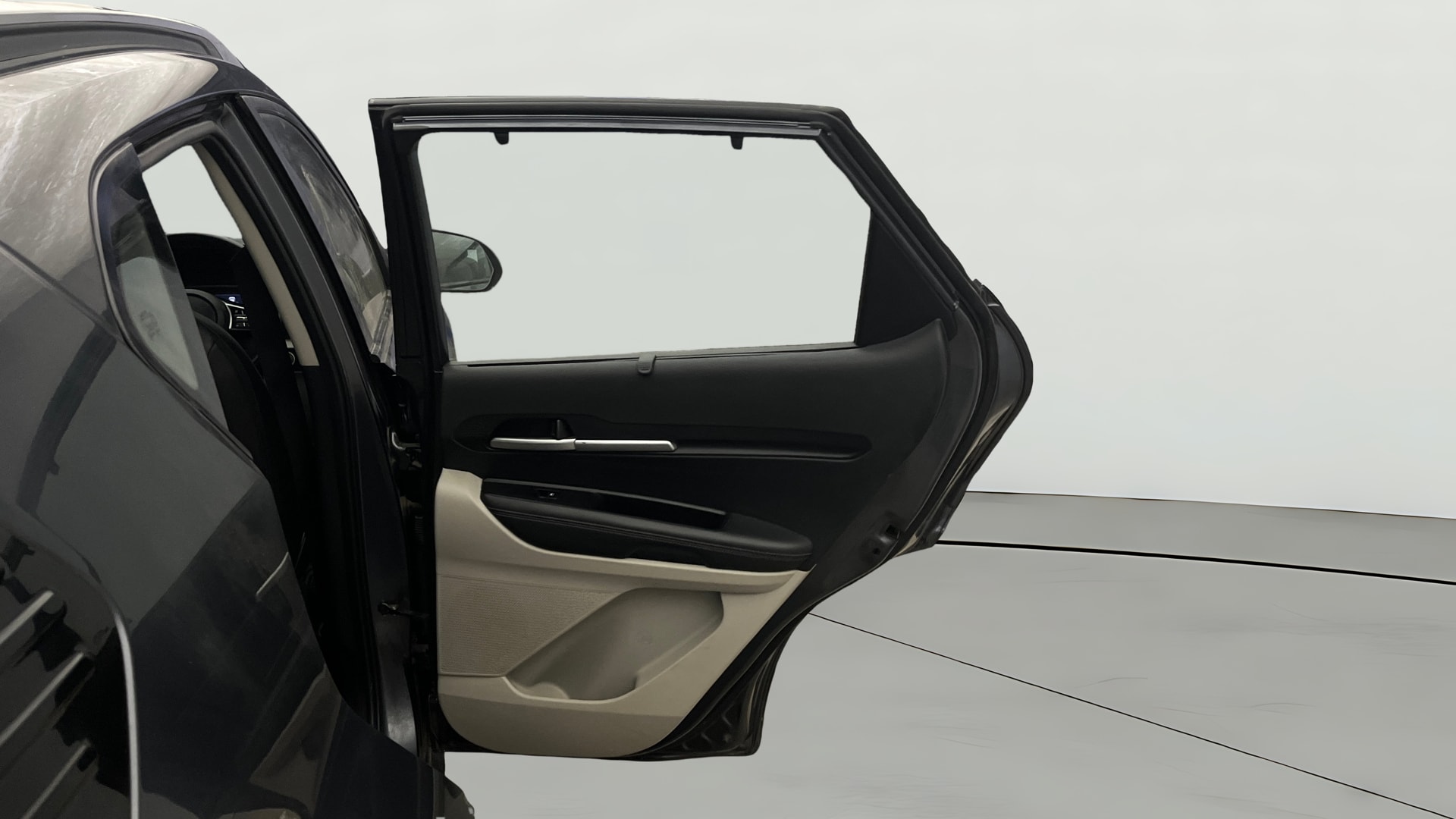 View 2021 Kia Sonet HTX iMT Petrol Image 6 Used 2021 Kia Sonet HTX iMT Petrol Image 6