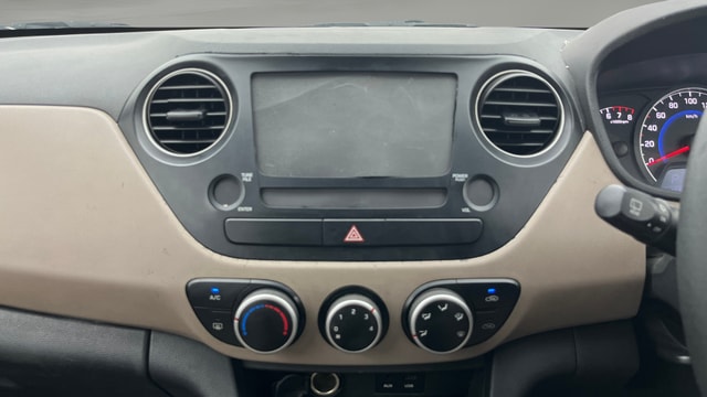 View Hyundai Grand i10 Image 17 Used Hyundai Grand i10 Image 17