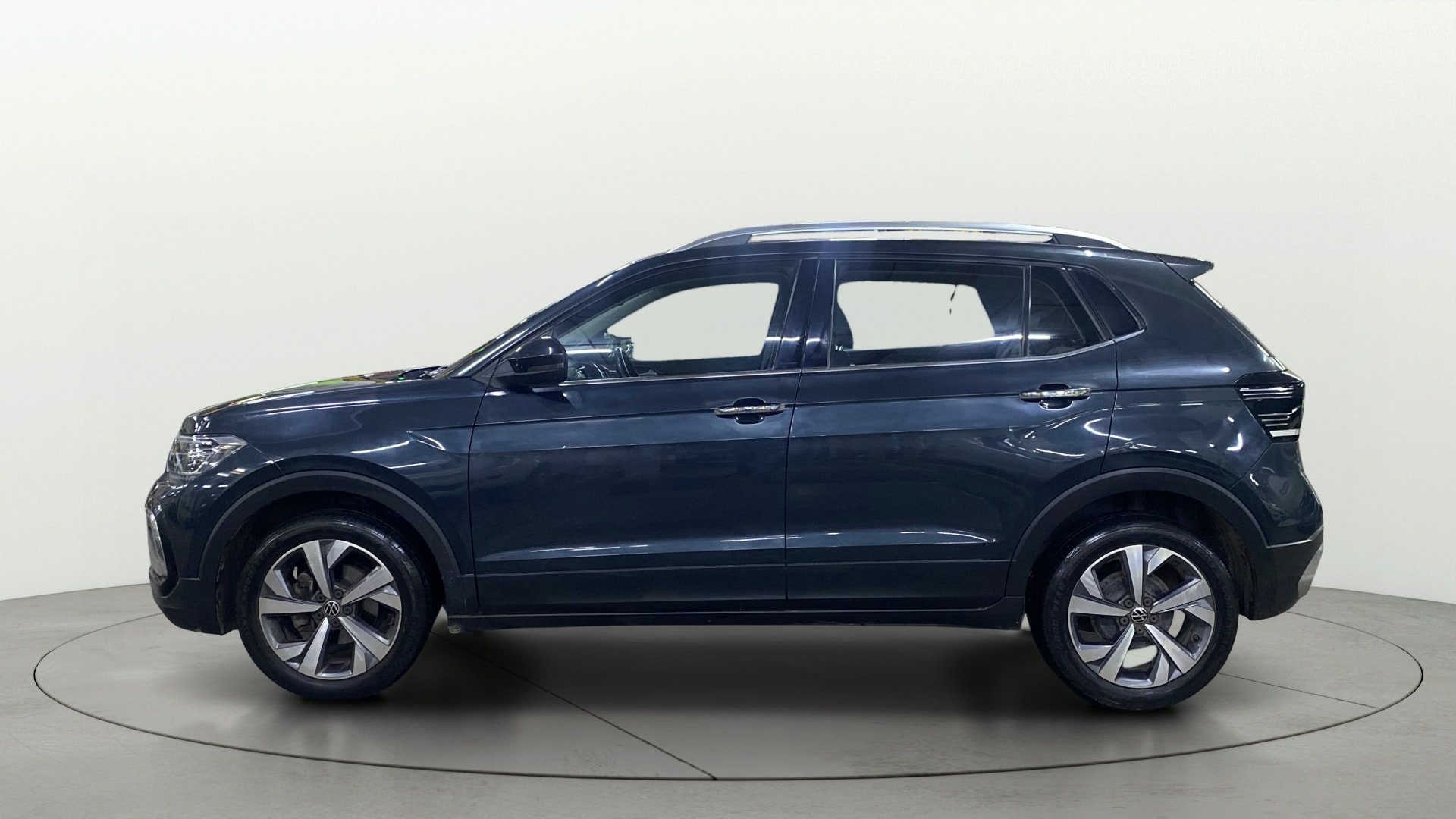 View 2022 Volkswagen Taigun 1.0 TSI Topline MT Image 27 Used 2022 Volkswagen Taigun 1.0 TSI Topline MT Image 27