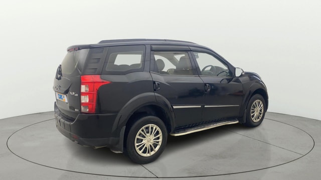 View Mahindra XUV500 Image 43 Used Mahindra XUV500 Image 43