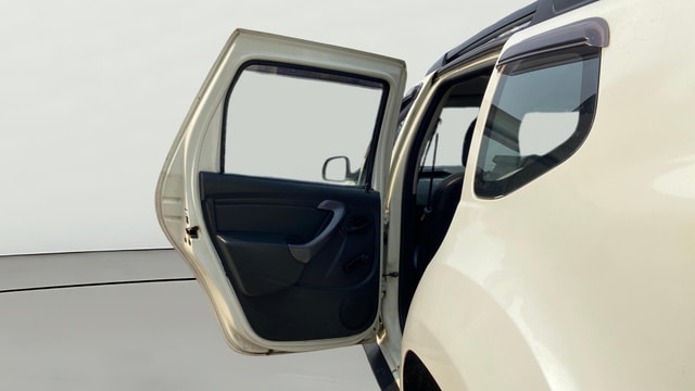 View Renault Duster Image 22 Used Renault Duster Image 22