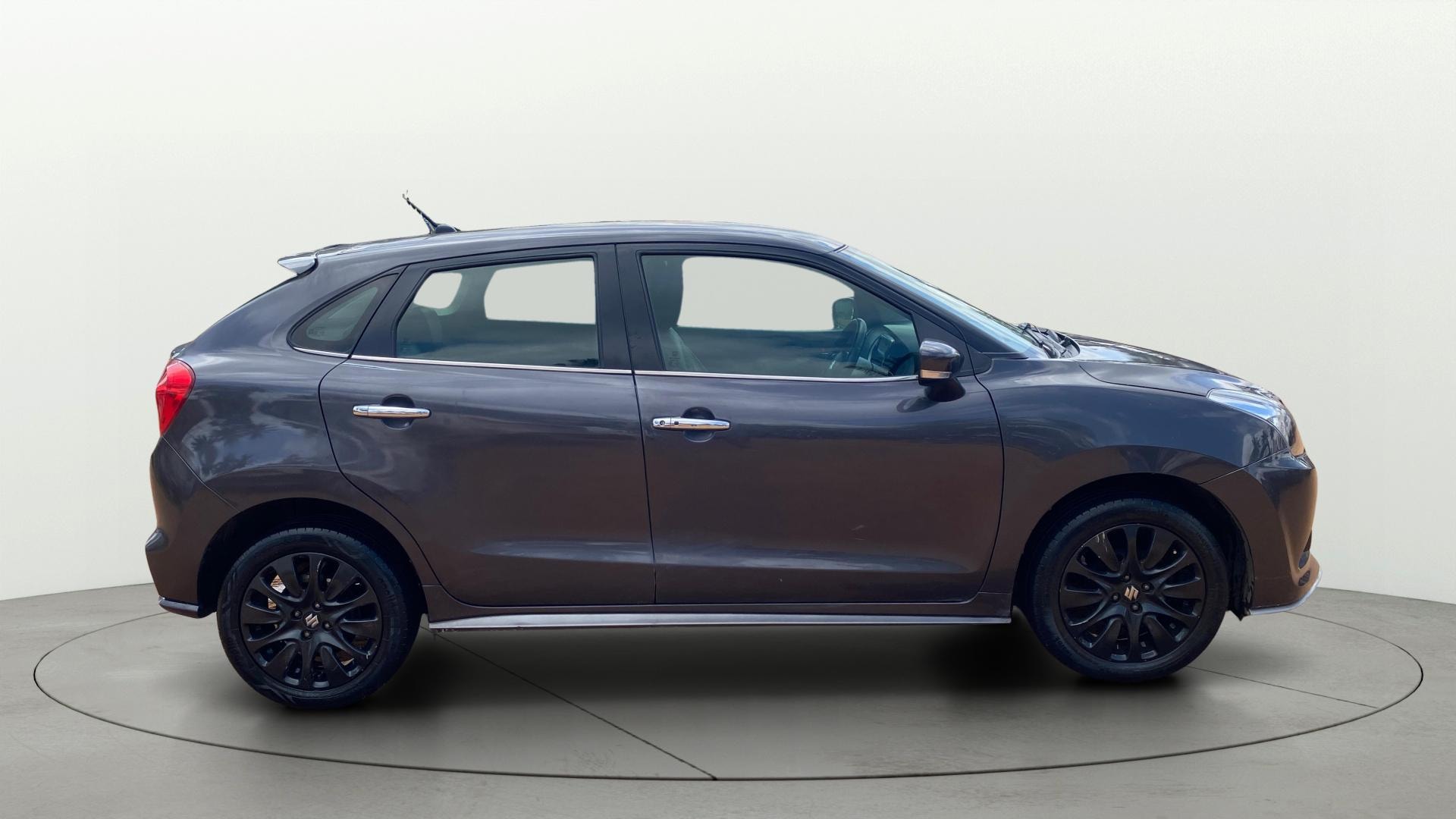 View 2018 Maruti Suzuki 1000 Base Variant Image 8 Used 2018 Maruti Suzuki 1000 Base Variant Image 8