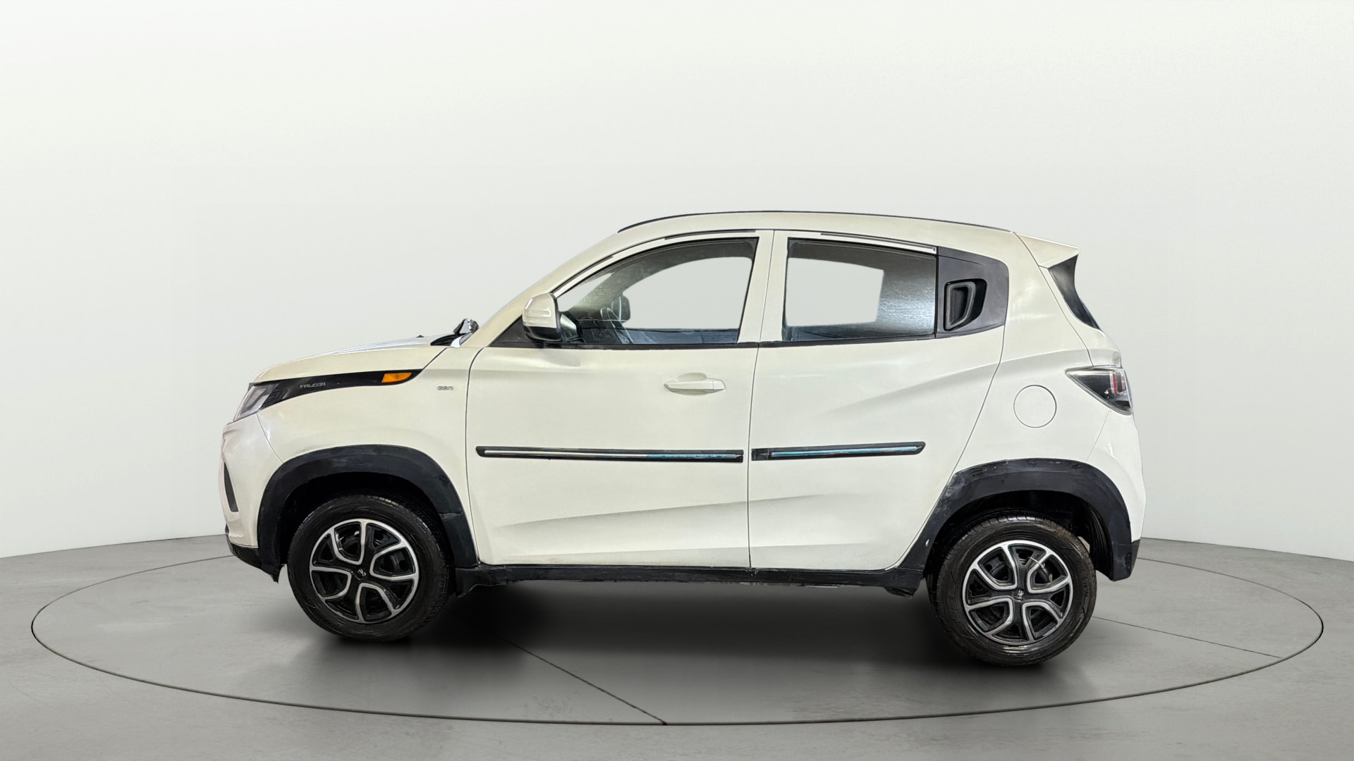 Used 2019 Mahindra KUV100 Used 2019 Mahindra KUV100