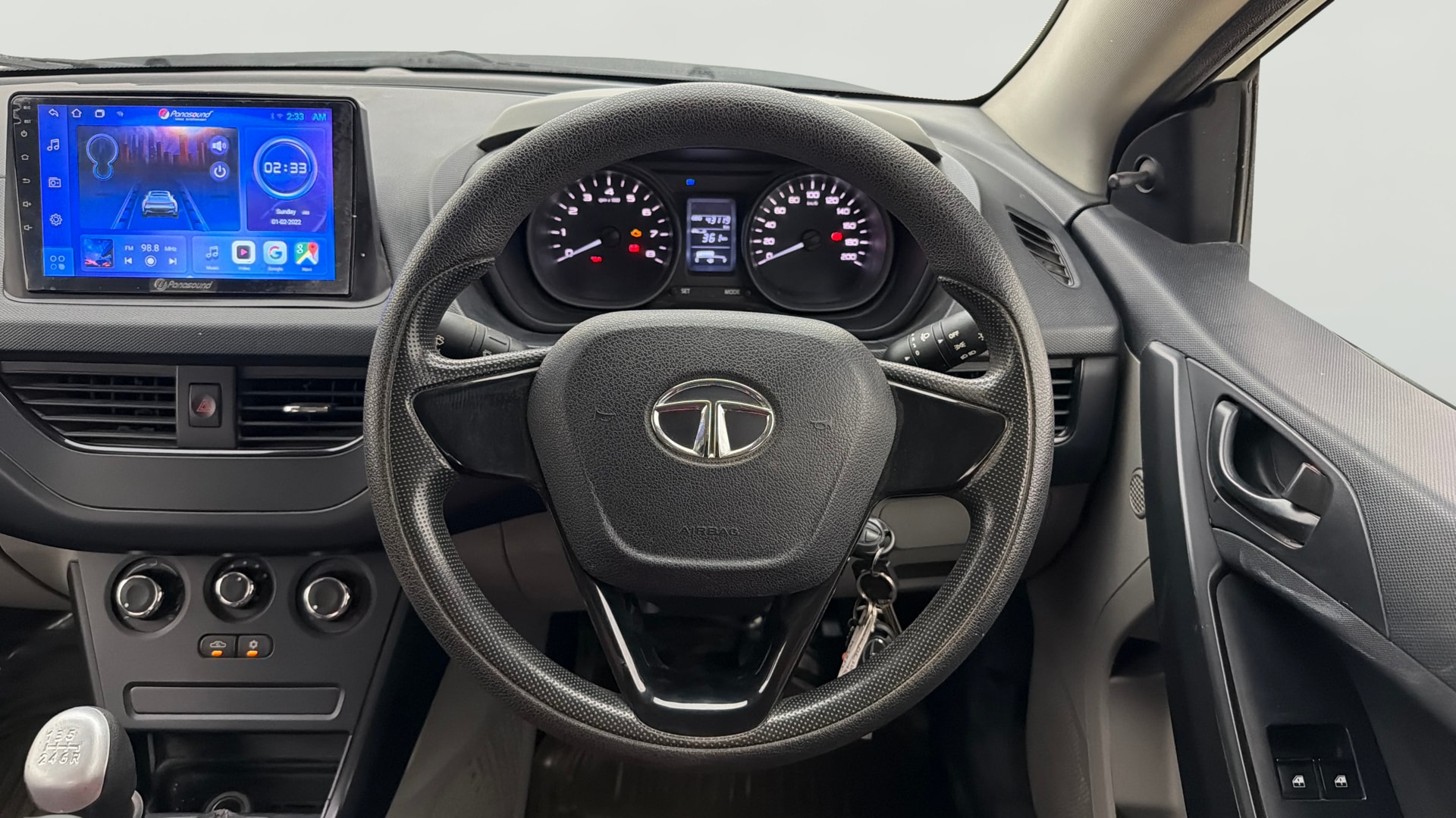 View 2018 Tata Nexon Revotron XE Image 20 Used 2018 Tata Nexon Revotron XE Image 20