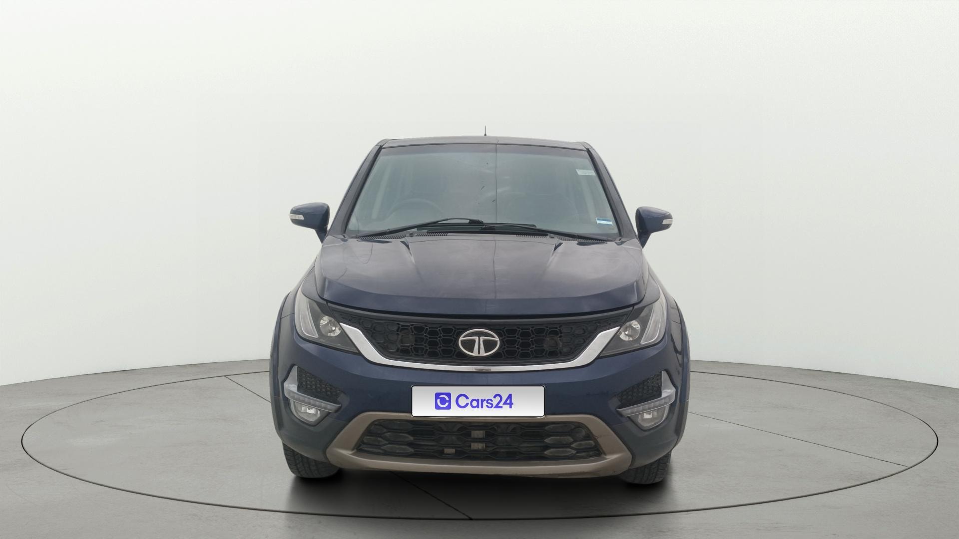 View 2018 Tata Hexa XMA 4X2 Image 1 Used 2018 Tata Hexa XMA 4X2 Image 1