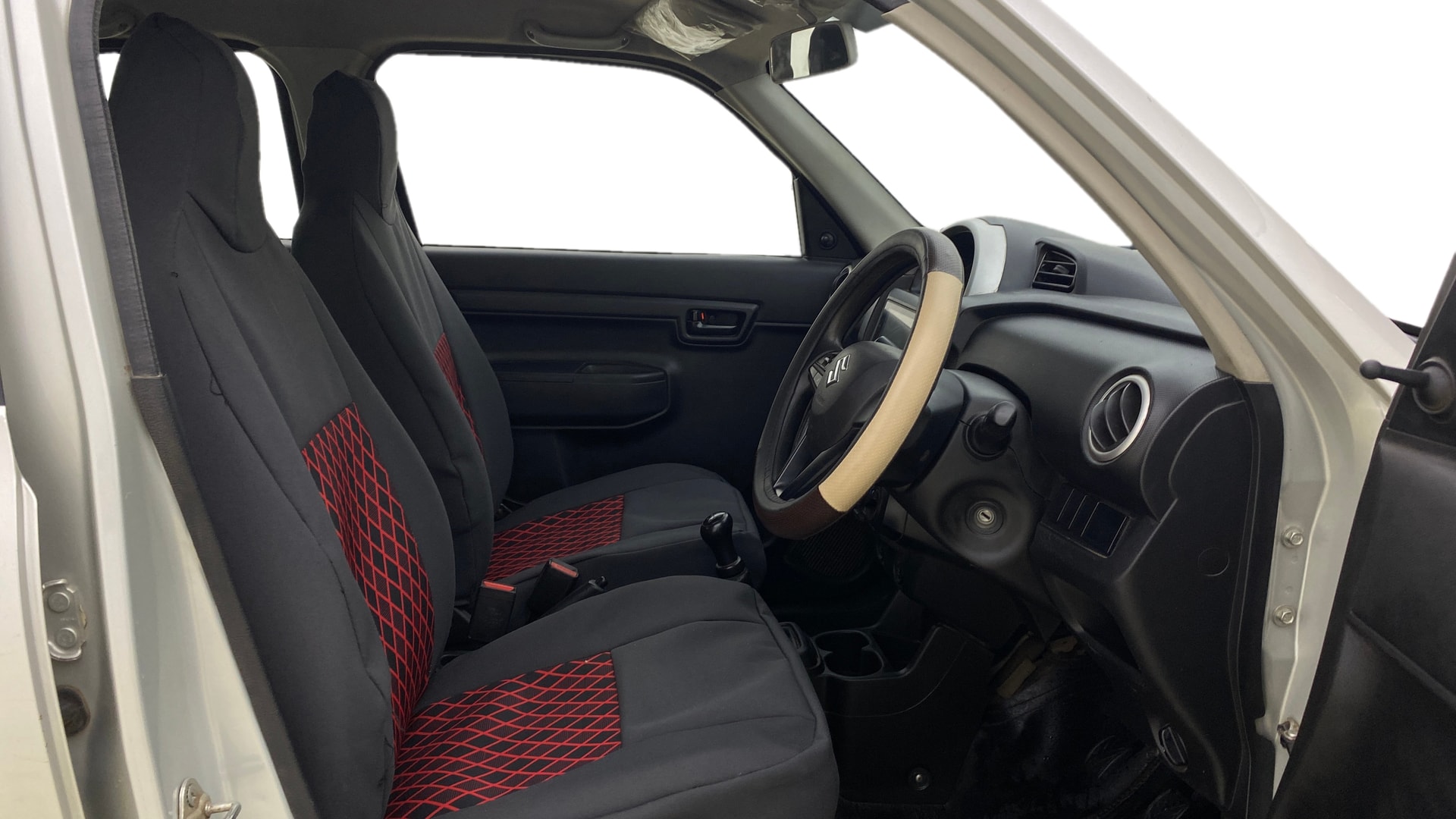 View 2019 Maruti Suzuki 1000 Base Variant Image 25 Used 2019 Maruti Suzuki 1000 Base Variant Image 25