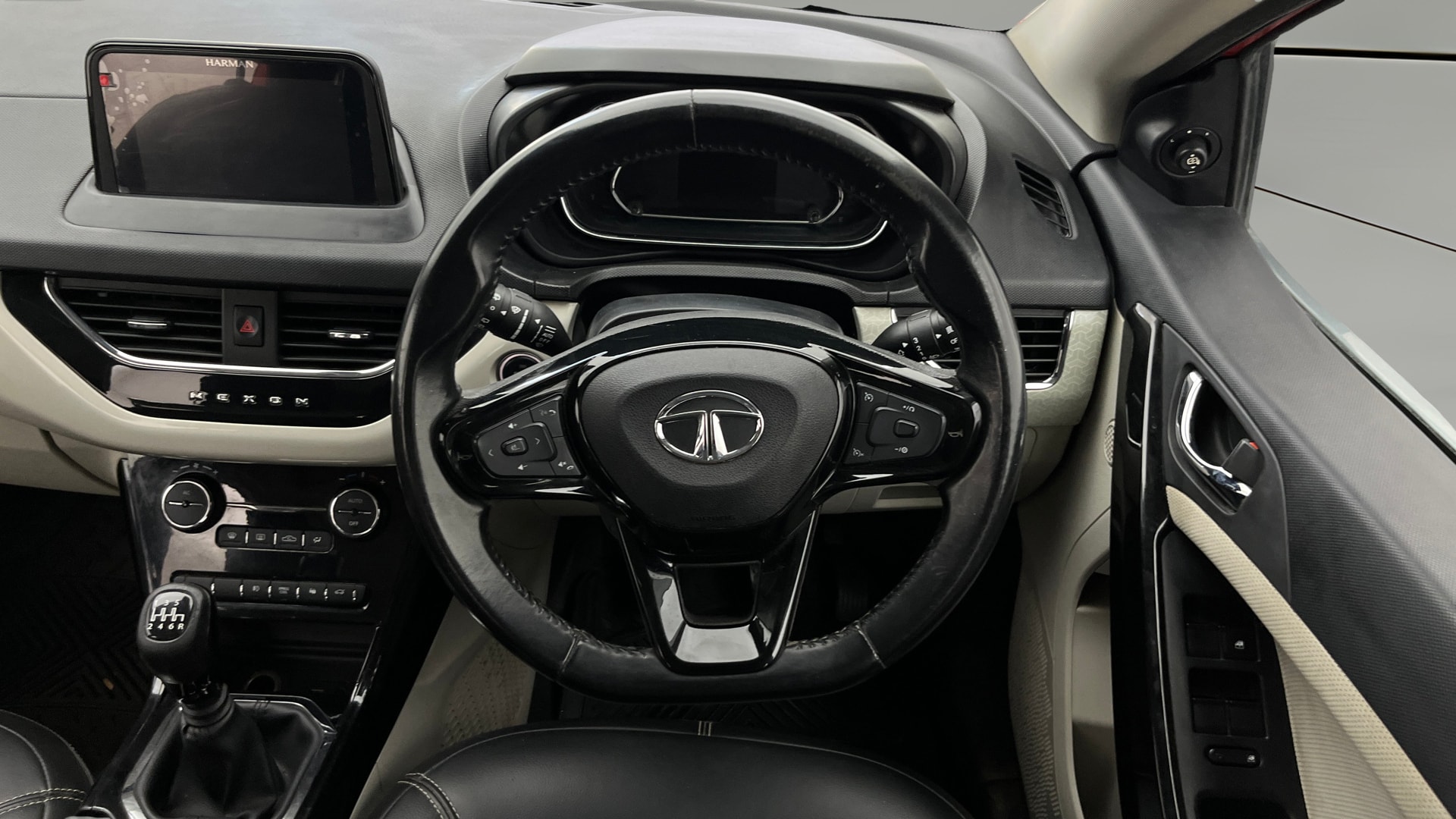 View 2022 Tata Nexon Revotron XE Image 13 Used 2022 Tata Nexon Revotron XE Image 13