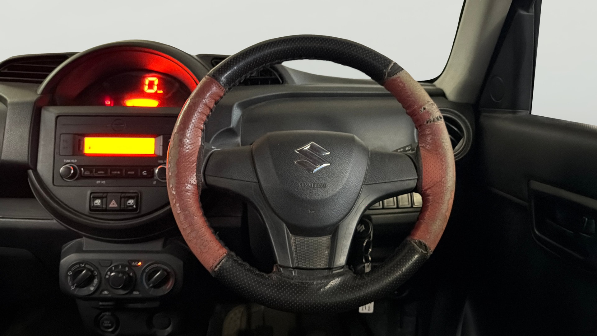 View 2021 Maruti Suzuki 1000 Base Variant Image 20 Used 2021 Maruti Suzuki 1000 Base Variant Image 20