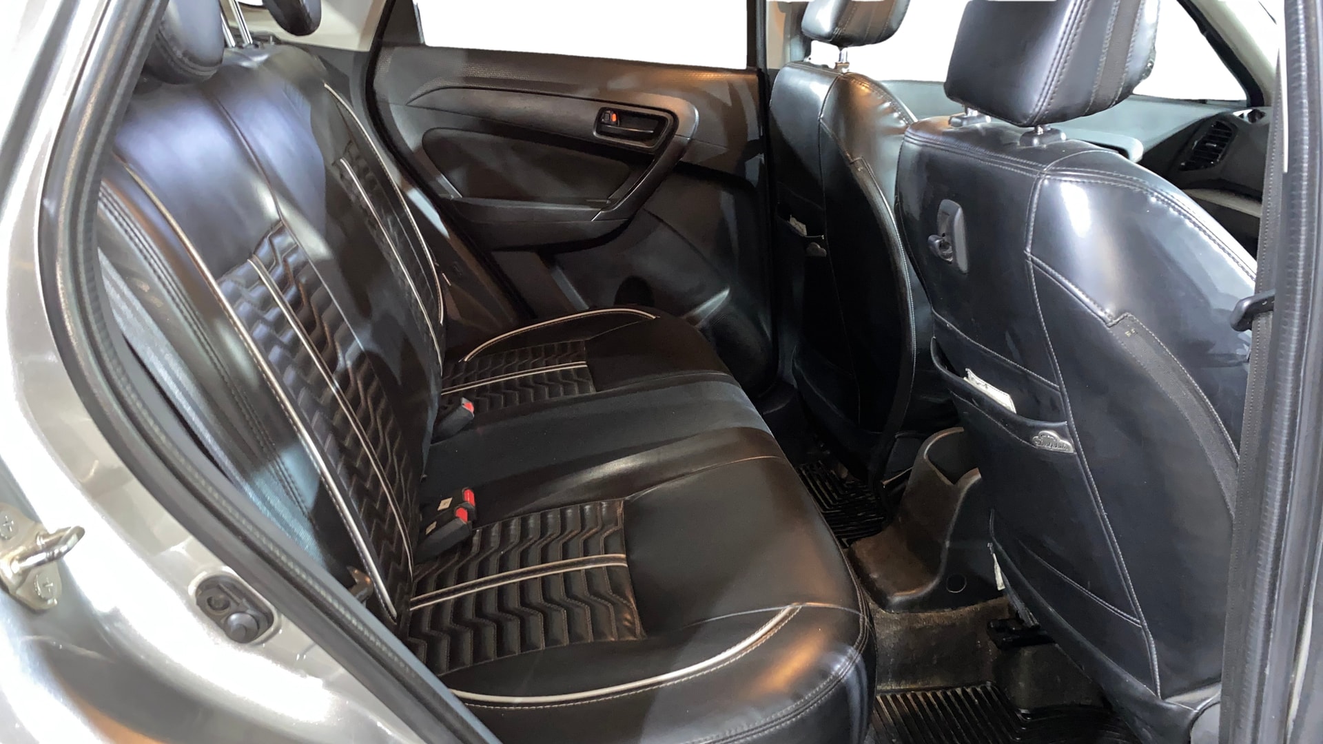 View 2019 Maruti Suzuki 1000 Base Variant Image 29 Used 2019 Maruti Suzuki 1000 Base Variant Image 29