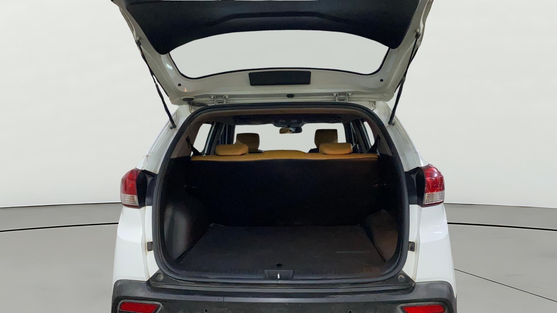 View 2019 Hyundai Creta 1.4 E Diesel Image 37 Used 2019 Hyundai Creta 1.4 E Diesel Image 37
