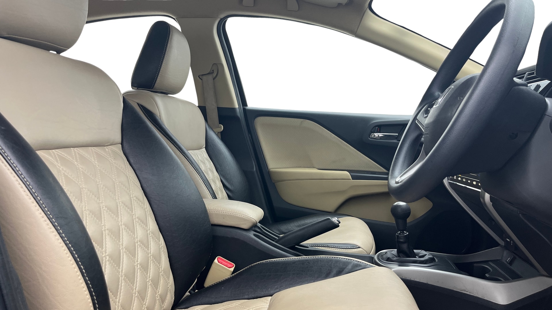 View 2019 Honda City ZX MT Diesel Anniversary Edition Image 27 Used 2019 Honda City ZX MT Diesel Anniversary Edition Image 27