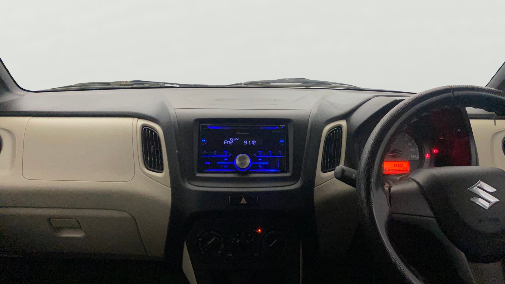 View 2019 Maruti Suzuki 1000 Base Variant Image 34 Used 2019 Maruti Suzuki 1000 Base Variant Image 34