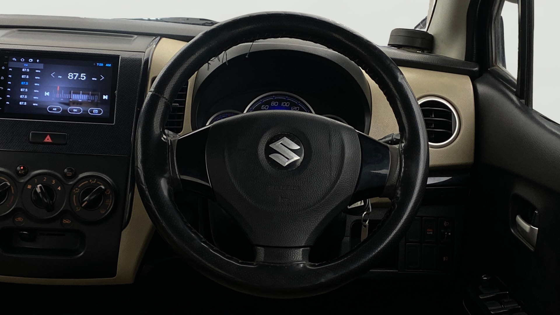 View 2018 Maruti Suzuki 1000 Base Variant Image 20 Used 2018 Maruti Suzuki 1000 Base Variant Image 20