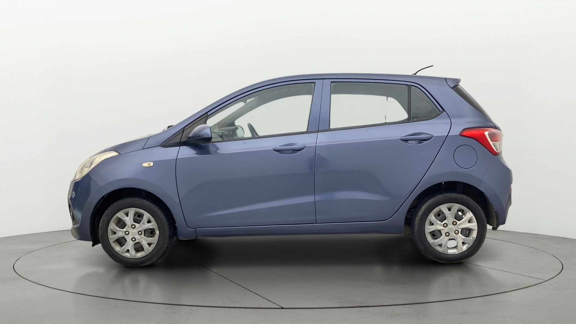 View 2013 Hyundai Grand i10 Magna 1.2 Kappa VTVT Image 5 Used 2013 Hyundai Grand i10 Magna 1.2 Kappa VTVT Image 5