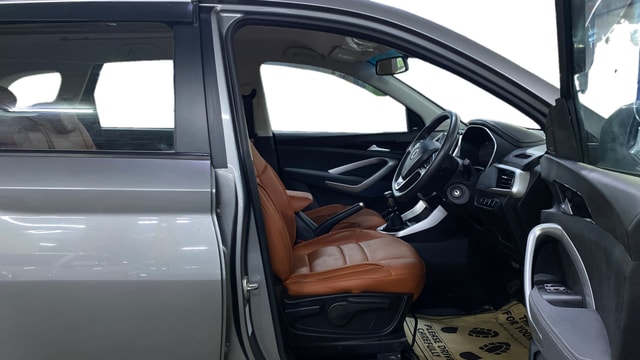 View MG Hector Image 18 Used MG Hector Image 18