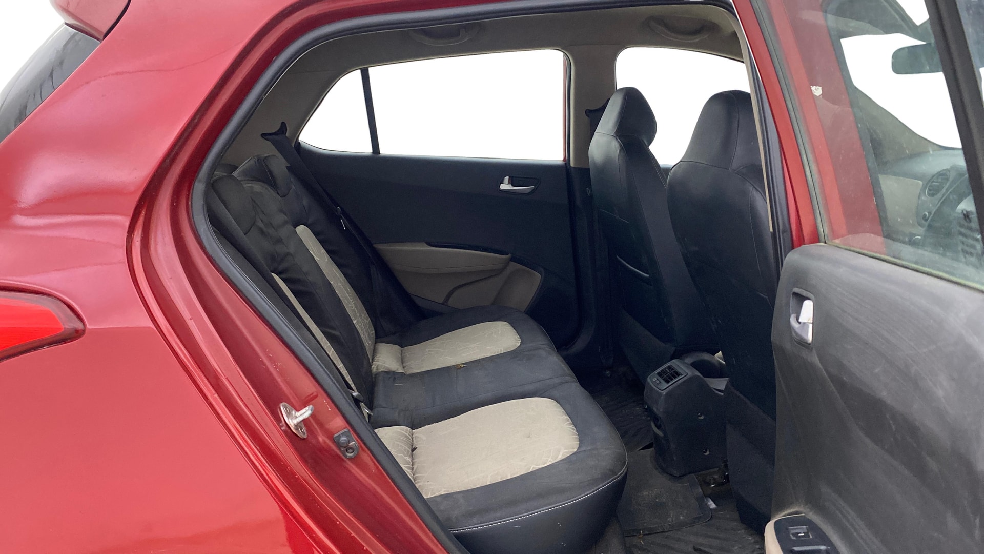 View 2017 Hyundai Grand i10 1.2 Sportz(O) Petrol Image 29 Used 2017 Hyundai Grand i10 1.2 Sportz(O) Petrol Image 29