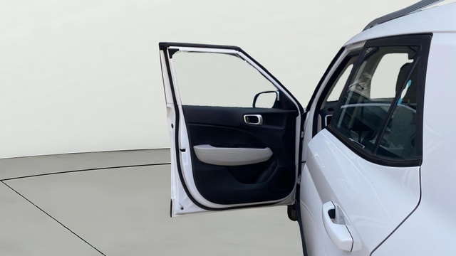 View Hyundai Venue Image 33 Used Hyundai Venue Image 33