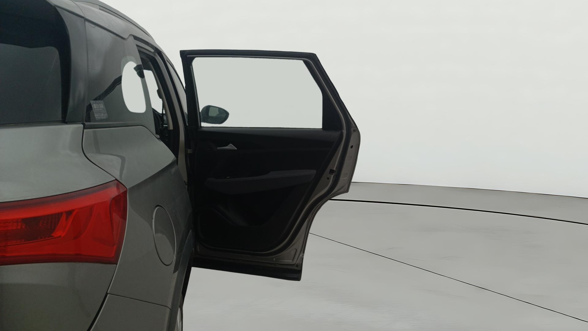 View 2020 MG Hector Style Diesel BS IV Image 7 Used 2020 MG Hector Style Diesel BS IV Image 7