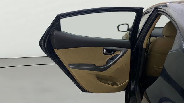 View Hyundai Elantra Image 15 Used Hyundai Elantra Image 15