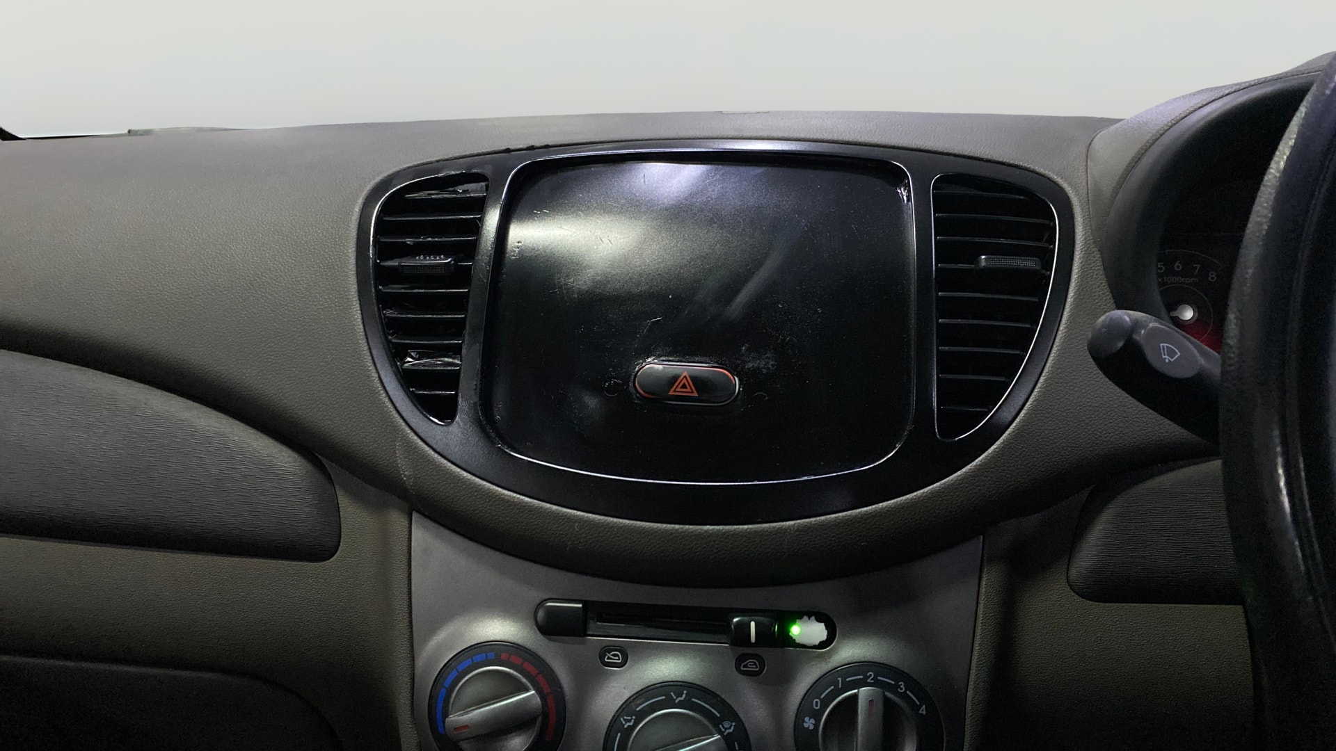 View 2013 Hyundai i10 1.1 Era Image 30 Used 2013 Hyundai i10 1.1 Era Image 30