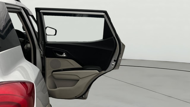 View Mahindra XUV300 Image 8 Used Mahindra XUV300 Image 8